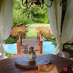 Konukevi Secret Garden House 2*
