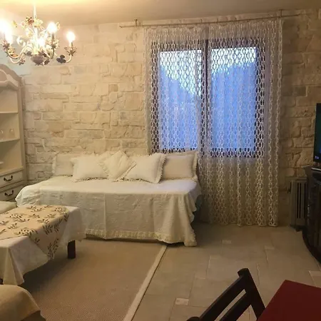 Secret Garden House 2*
