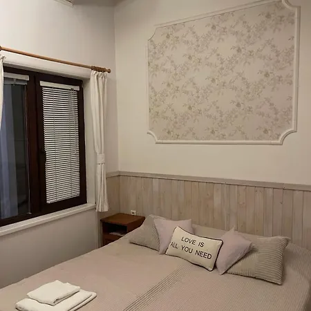 Secret Garden House Πανσιόν 2*